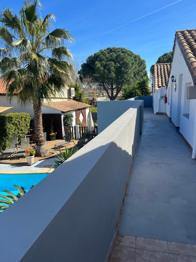 Hotel Le Medieval Aigues-Mortes Exterior foto